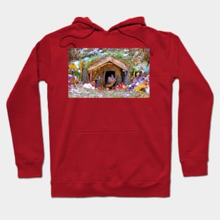 festive christmas mouse in a log cabin house Hoodie